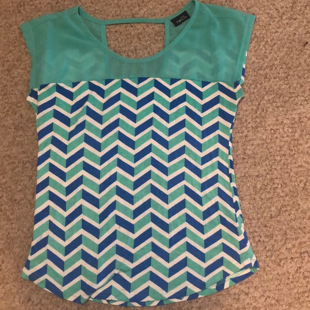 Rue 21 top